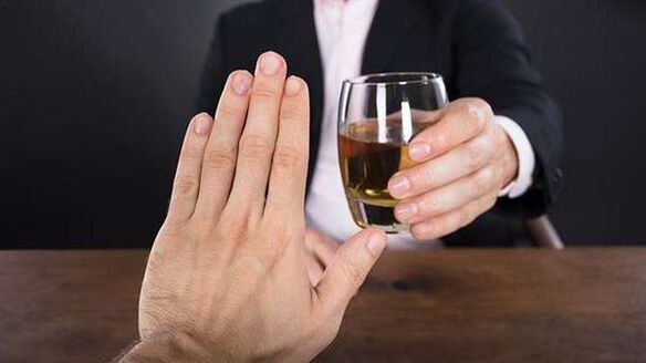 Mesti alkoholį yra teisingas sprendimas, leidžiantis pradėti gyvenimą nuo švaraus lapo. 
