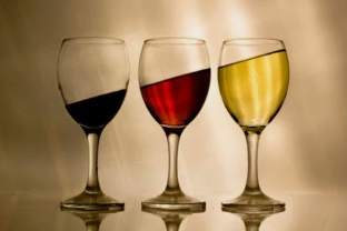 vynas ir alkoholiniai gėrimai
